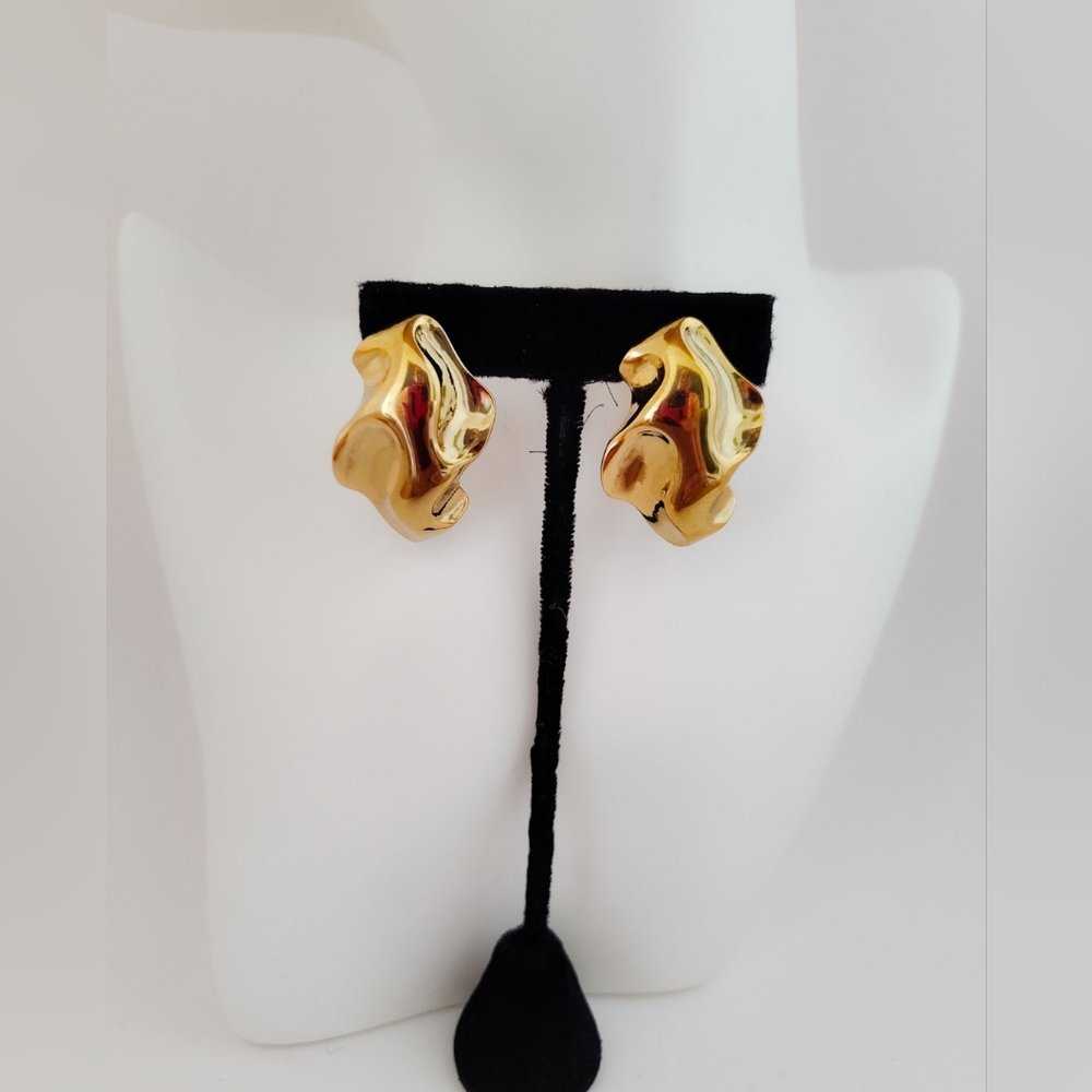 Beautiful Retro Style Stainless Steel 18 Carat Gold Plated Earrings - Picture 2 of 2
